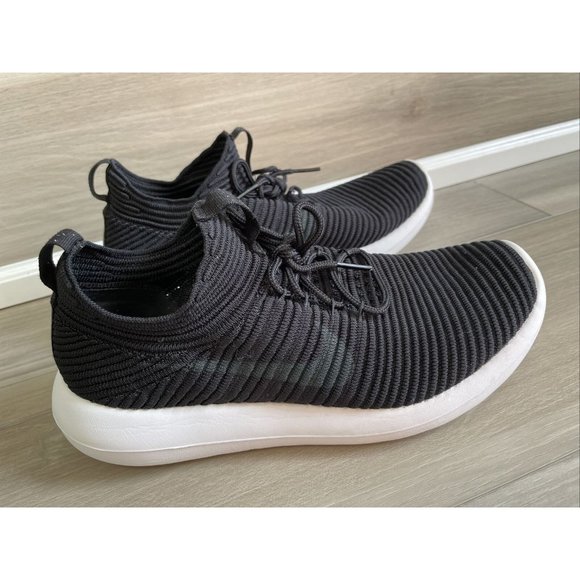 Nike Roshe Two Flyknit V2 Women’s Shoes Size 7.5‎ US Running Training 917688-001 - Picture 1 of 10